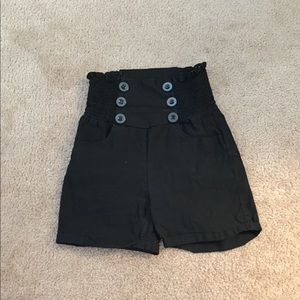 High wasted shorts